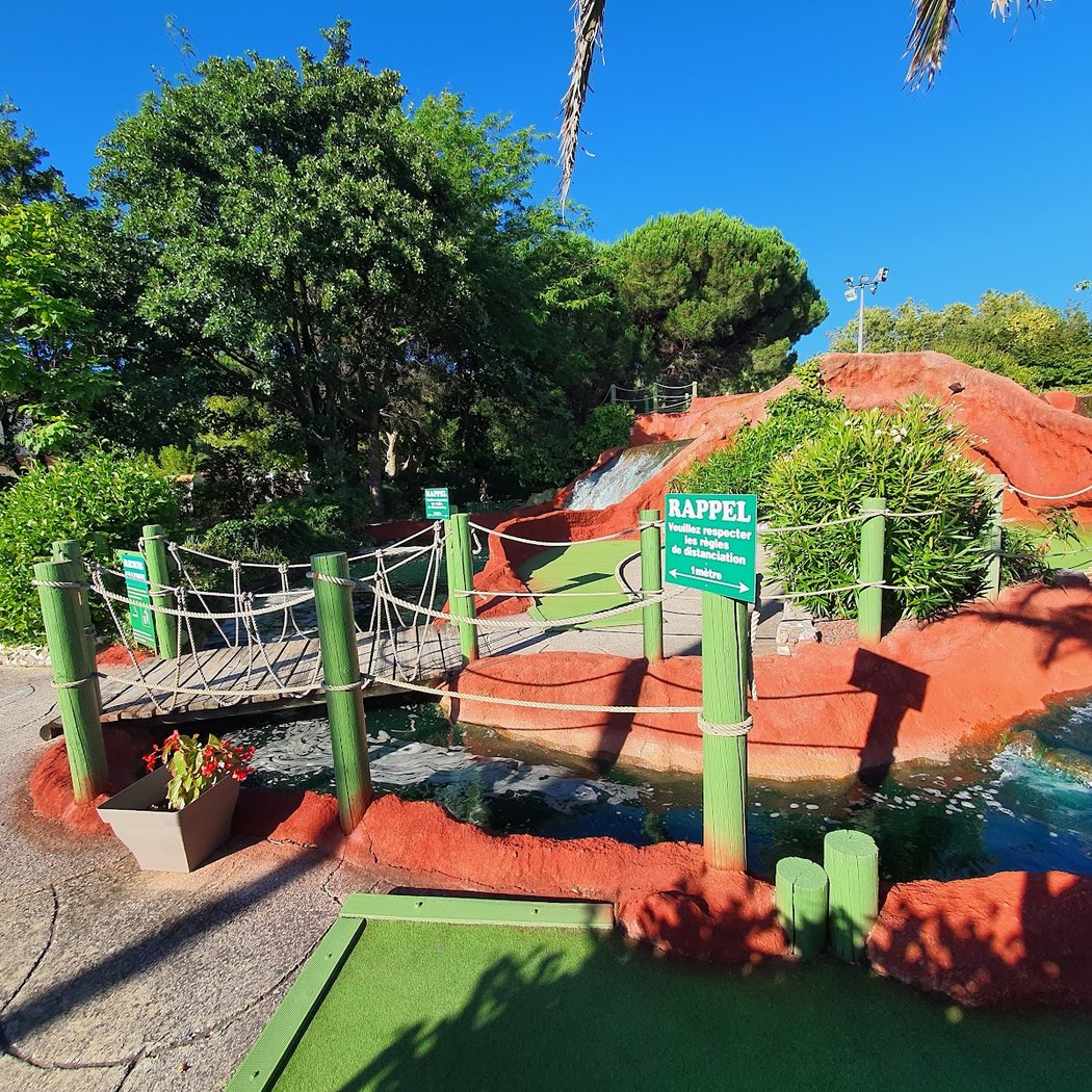 Tropical Golf Argeles Beach 1